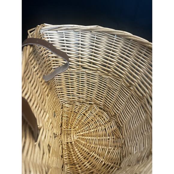 Bicycle Front Basket | Wicker Bike Storage| Straps | Hang | 10x13 | VTG Style - Picture 8 of 9